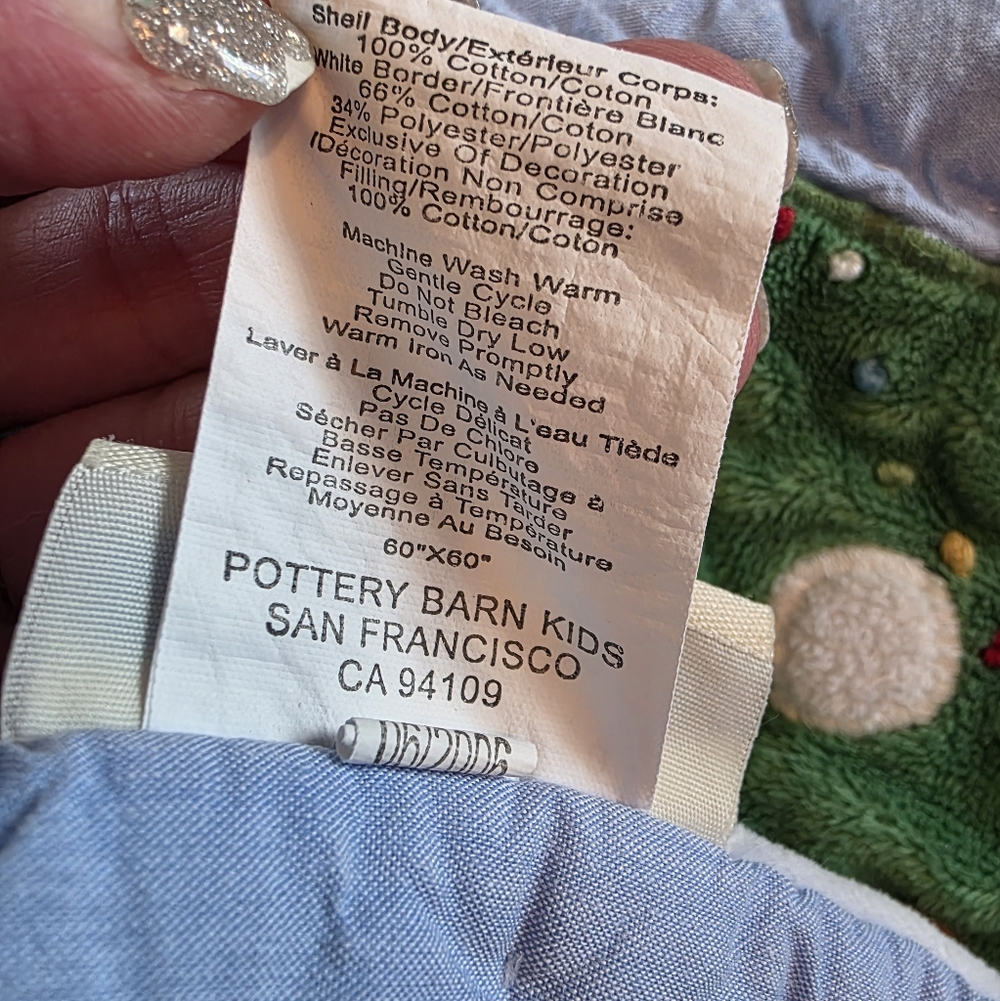 Pottery Barn Kids Vintage Quilted Tree Skirt 60" Applique Santa Reindeer - Picture 7 of 11